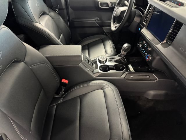 Used 2026 Ford Bronco Big Bend w/ Black Appearance Package AWD/4WD image 4