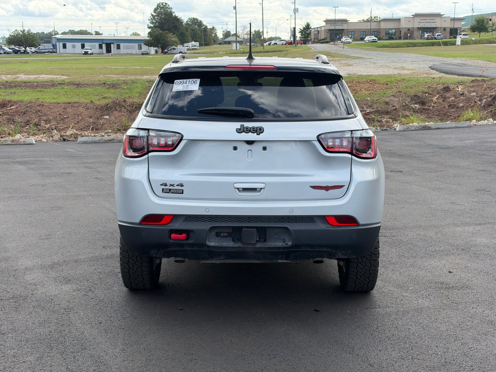 Used 2025 Jeep Compass Trailhawk w/ Trailhawk Convenience Group AWD/4WD image 6