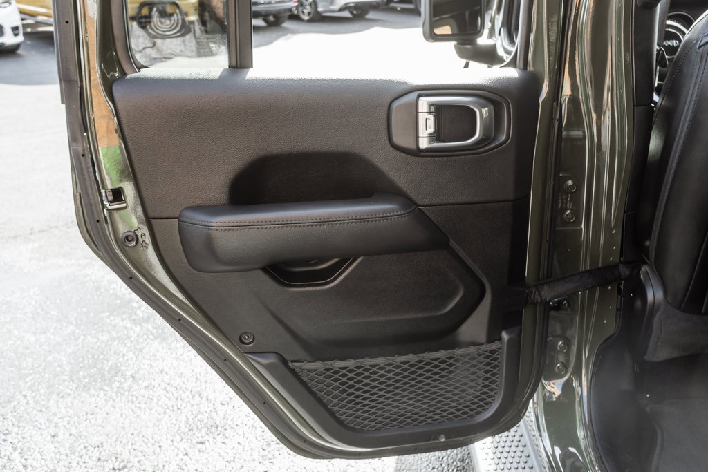 Used 2022 Jeep Wrangler Unlimited Sahara image 21