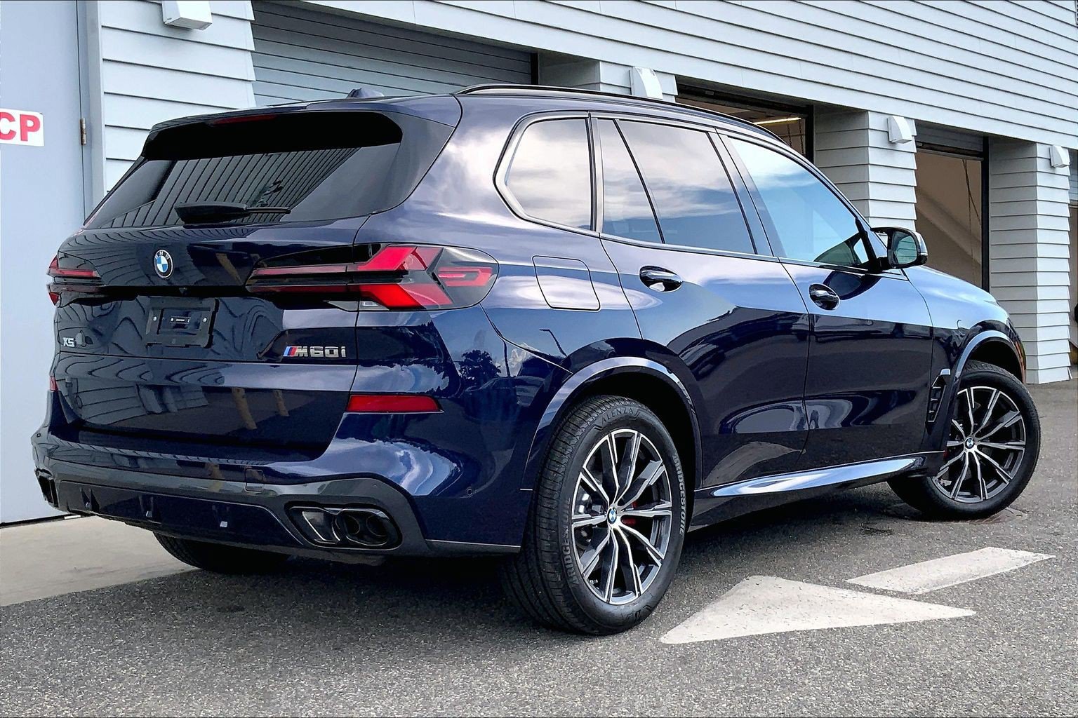 Used 2026 BMW X5 M60i w/ Executive Package AWD/4WD image 7