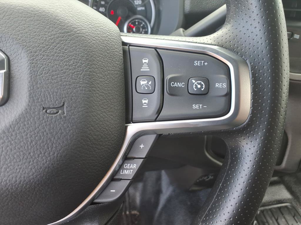 New 2026 RAM 5500 Tradesman w/ Chrome Appearance Group AWD/4WD image 32