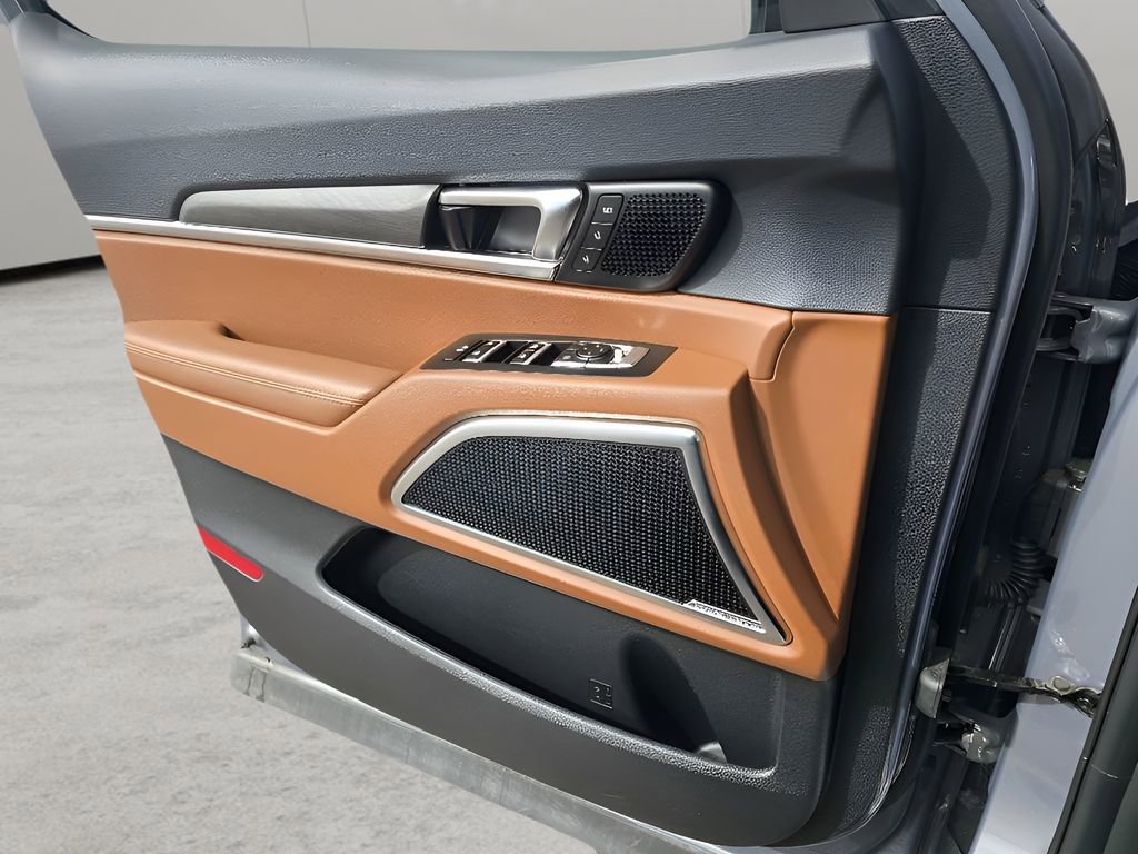 Used 2024 Kia Telluride SX X-Pro image 17