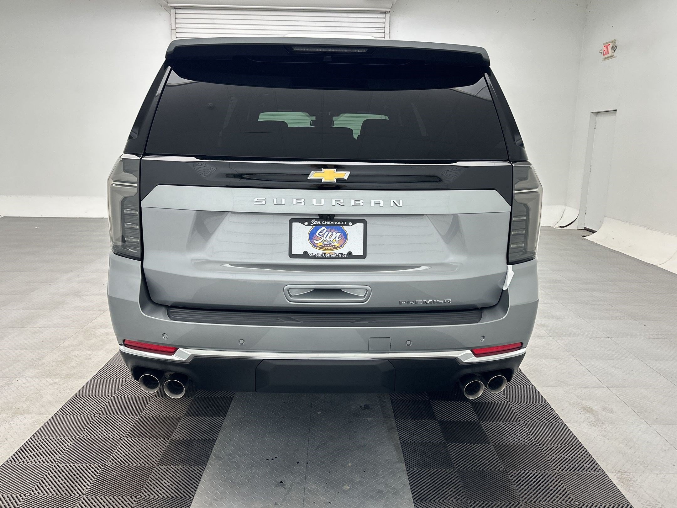 New 2026 Chevrolet Suburban Premier w/ Sun And Tow Package AWD/4WD image 10