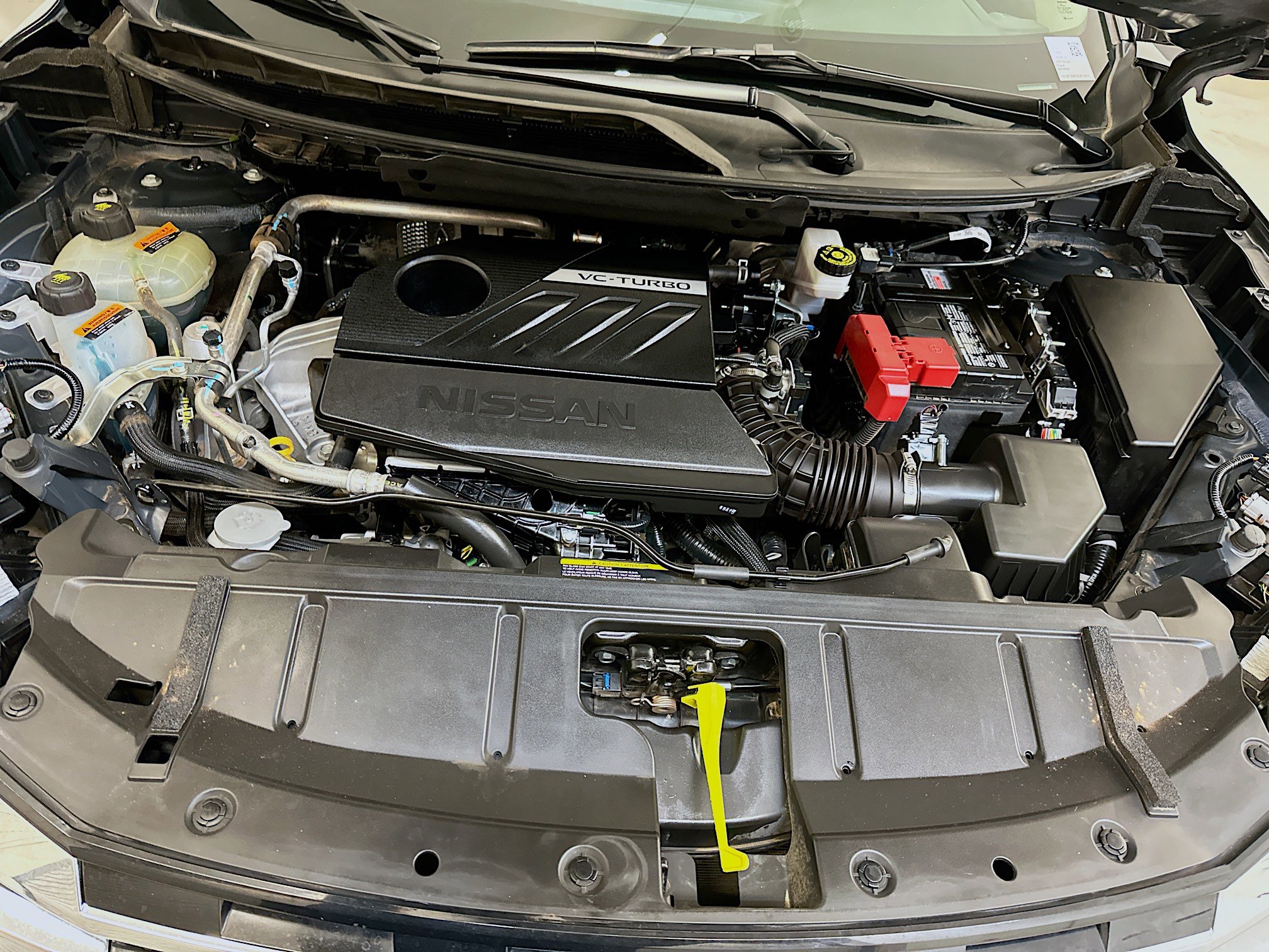 Used 2025 Nissan Rogue SV image 34