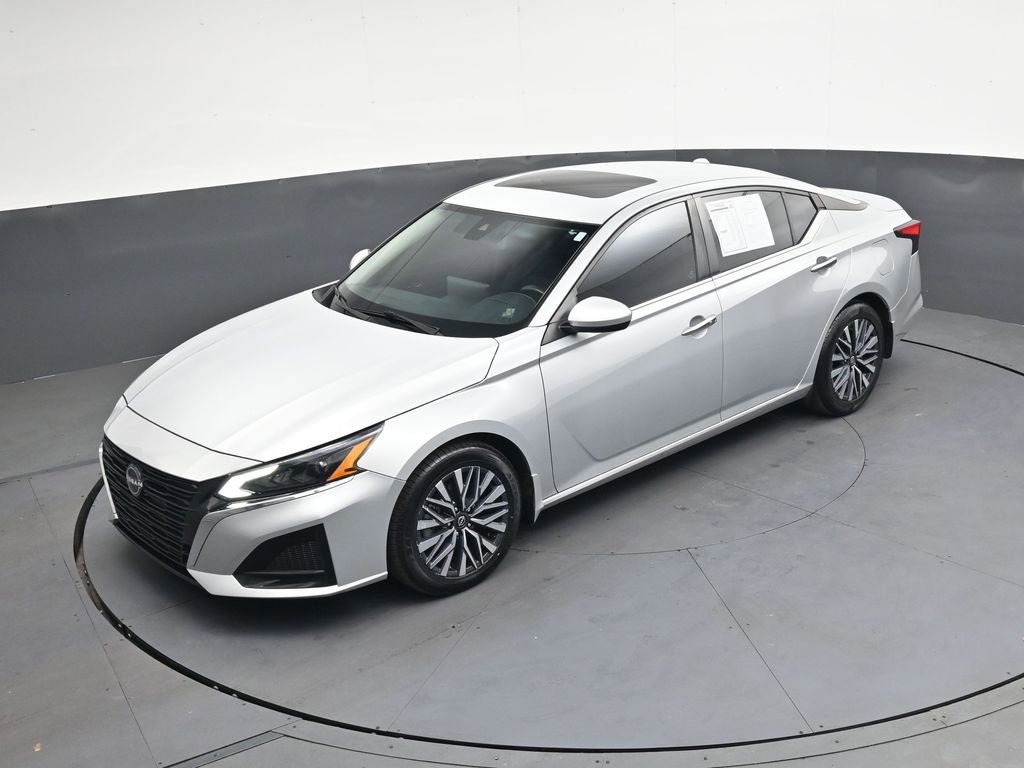 Used 2023 Nissan Altima 2.5 SV w/ SV Premium Package FWD image 36