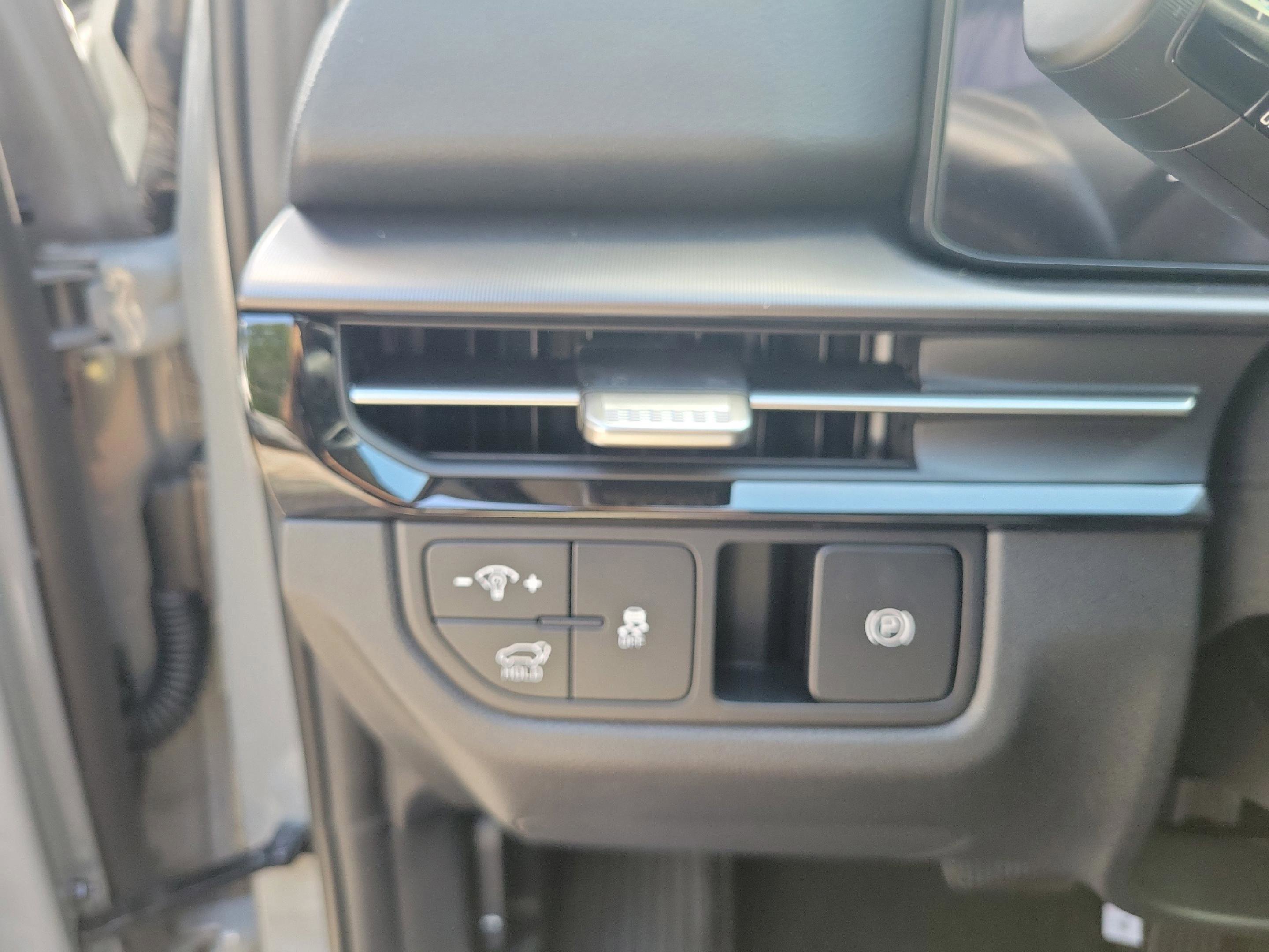 New 2026 Kia Sportage EX w/ EX Panorama Roof Package image 27