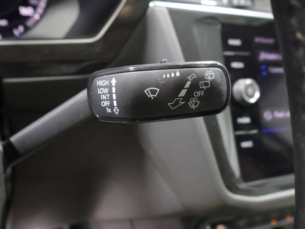 Used 2019 Volkswagen Tiguan SEL AWD/4WD image 37
