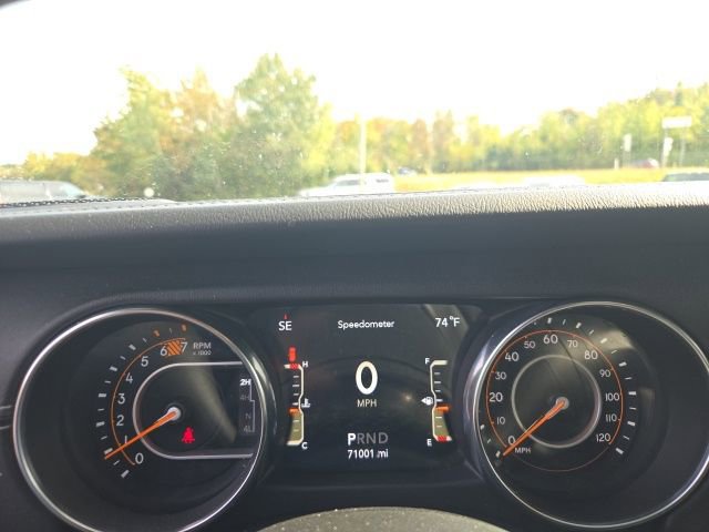 Used 2019 Jeep Wrangler Unlimited Sahara image 24