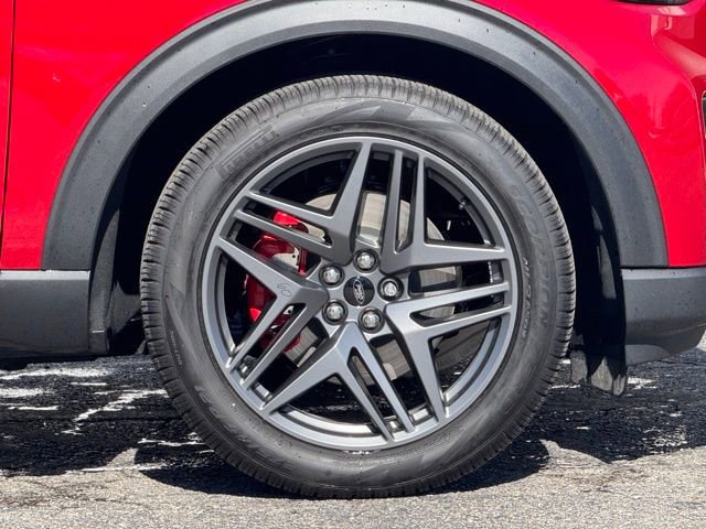 Used 2025 Ford Explorer ST w/ Sun And Sound Package image 3