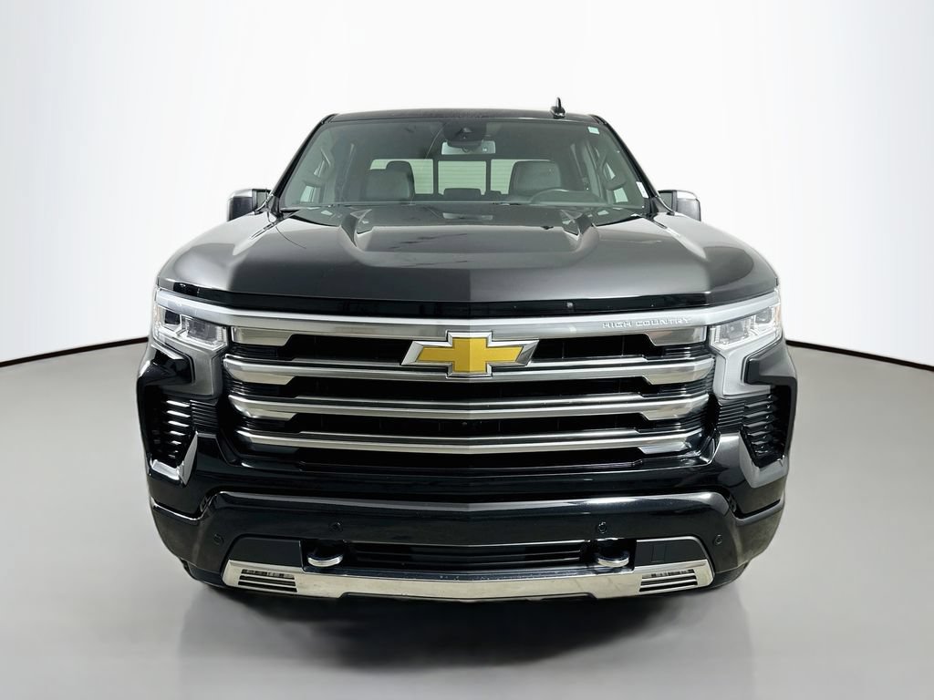 Used 2024 Chevrolet Silverado 1500 High Country AWD/4WD video 2