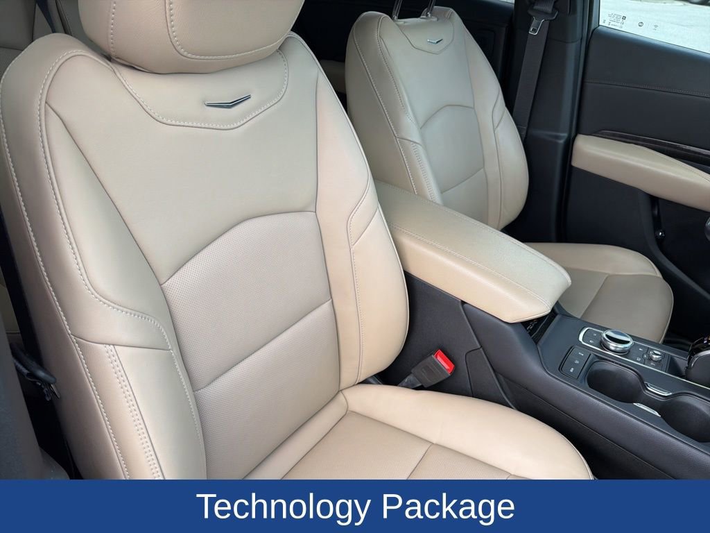Used 2024 Cadillac XT4 Premium Luxury w/ Technology Package image 26