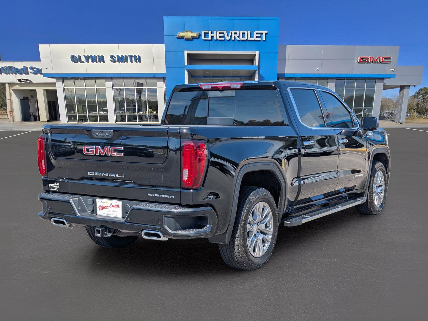 Certified 2025 GMC Sierra 1500 Denali image 8