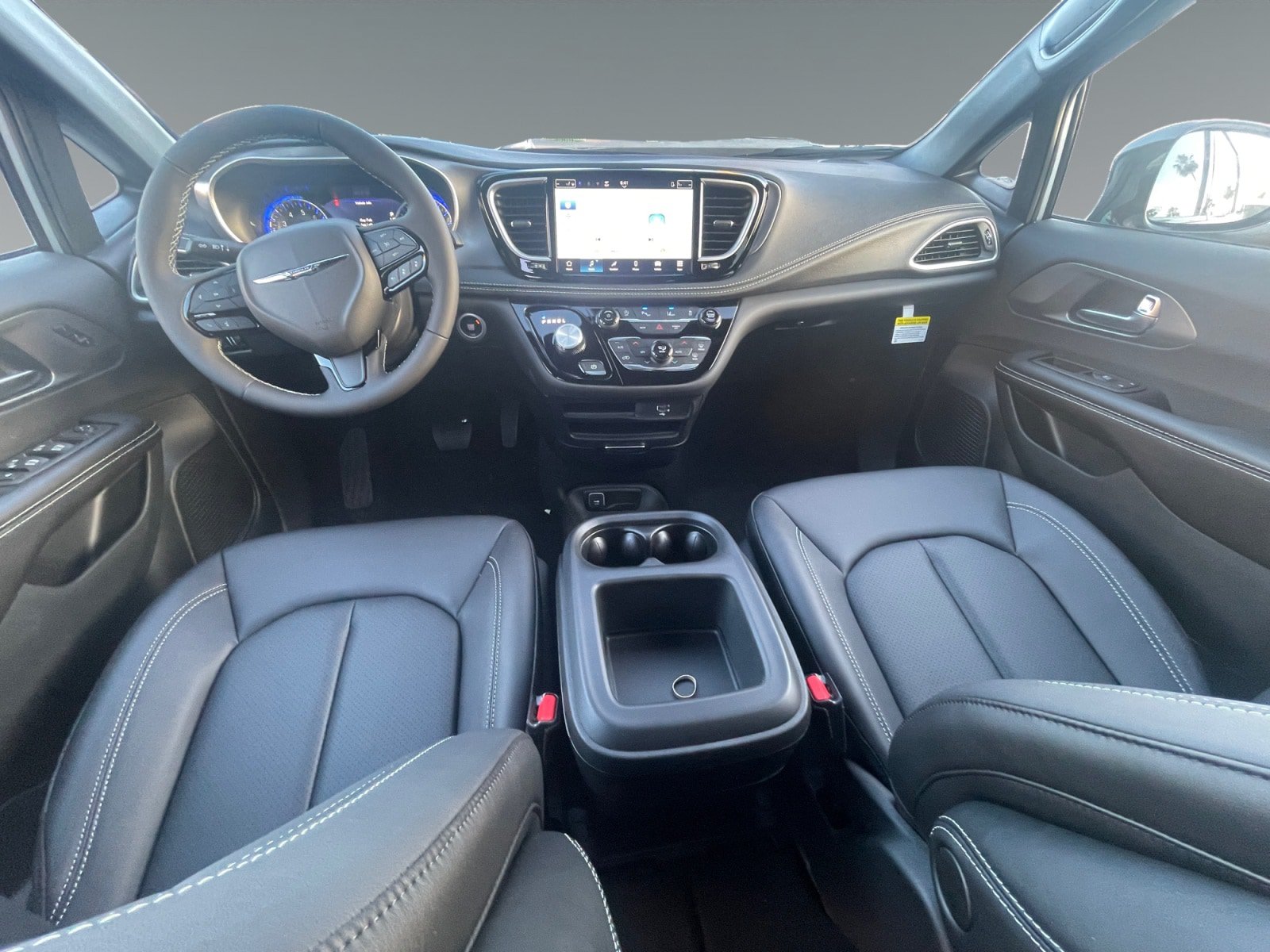 New 2026 Chrysler Pacifica Select w/ S Appearance Package FWD image 10