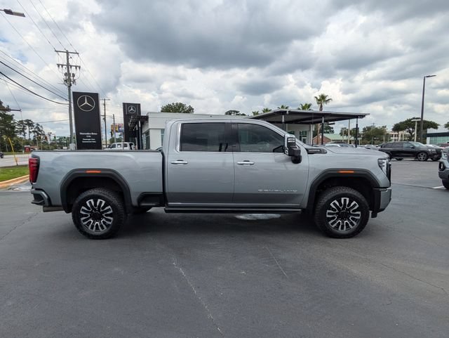 Used 2025 GMC Sierra 3500 Denali Ultimate AWD/4WD image 4