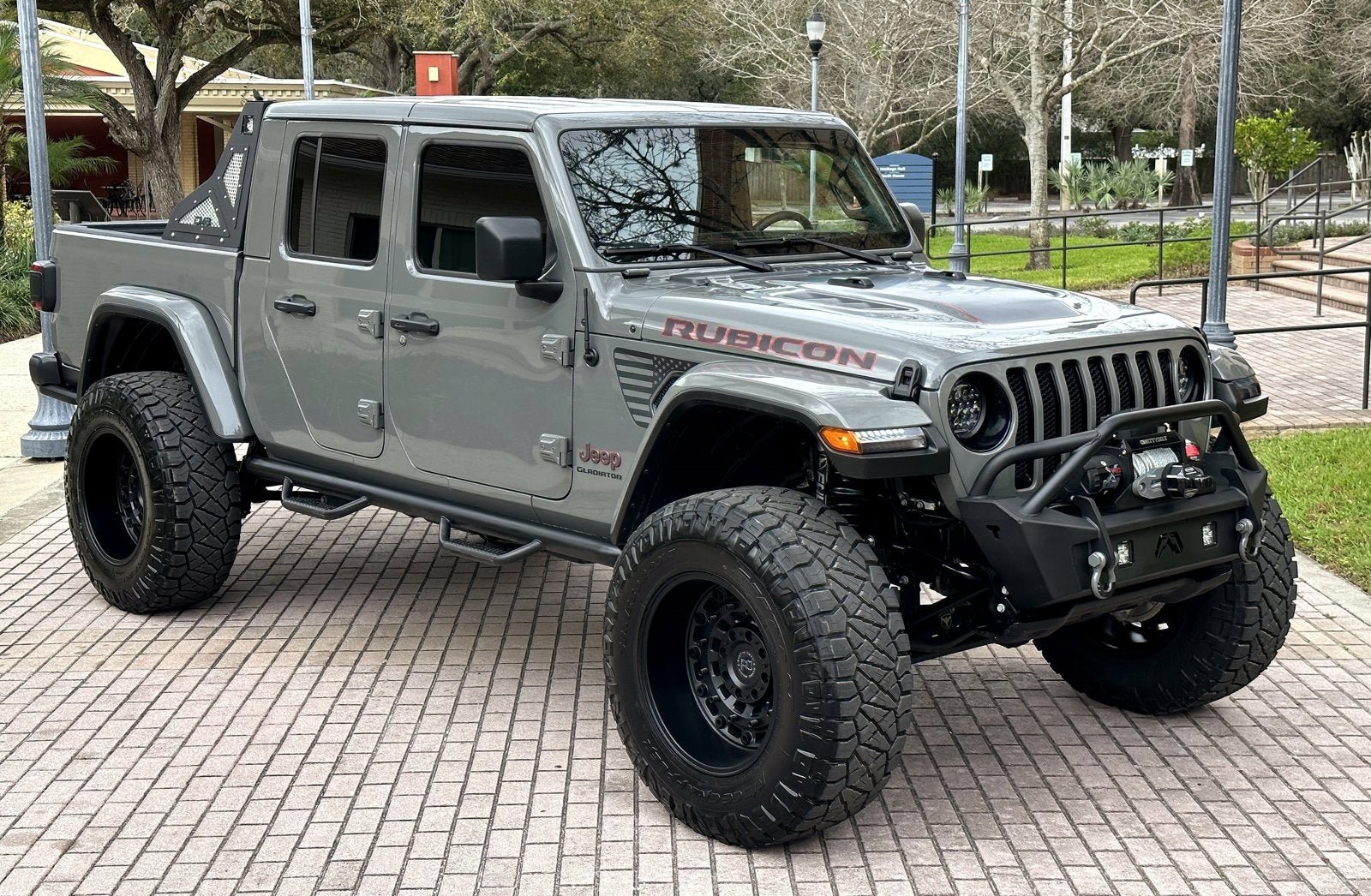 Used 2022 Jeep Gladiator Rubicon w/ Cold Weather Group AWD/4WD image 5
