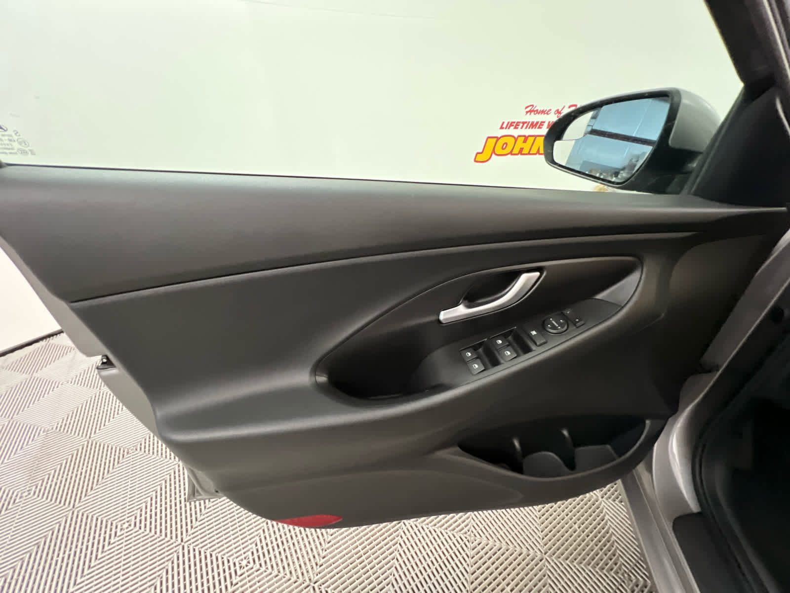 Used 2020 Hyundai Elantra GT FWD image 21