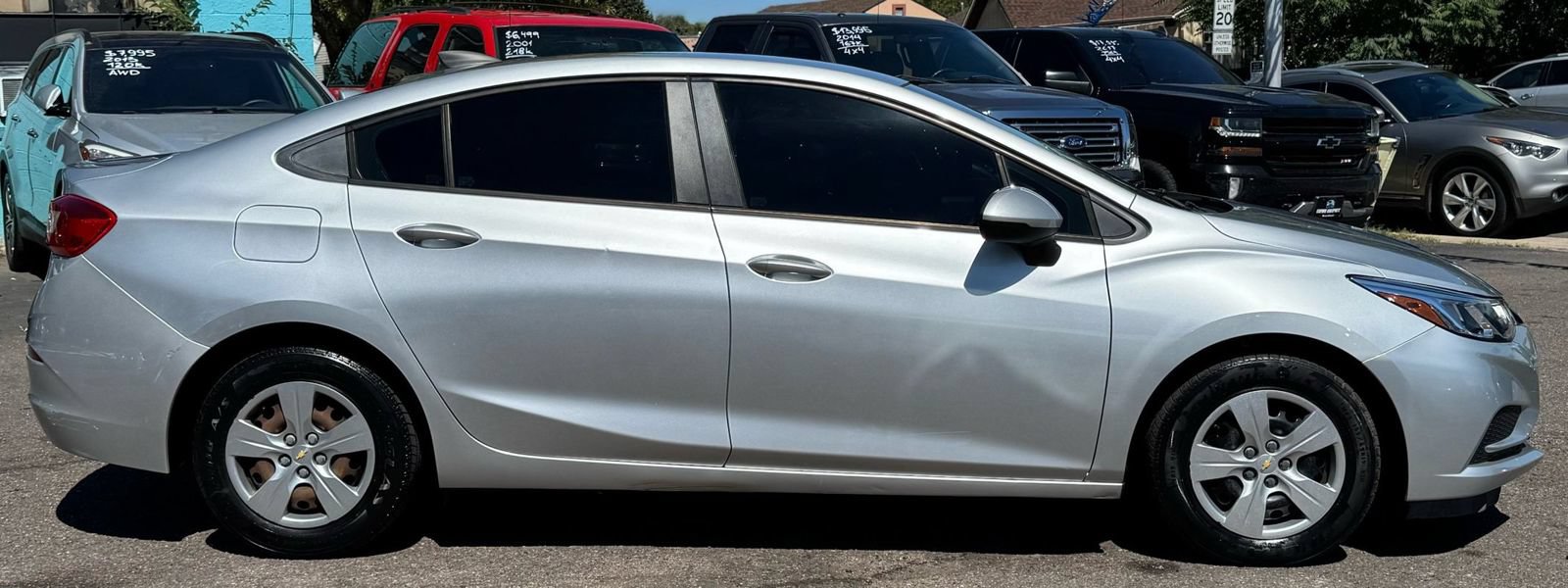 Used 2017 Chevrolet Cruze LS FWD image 2
