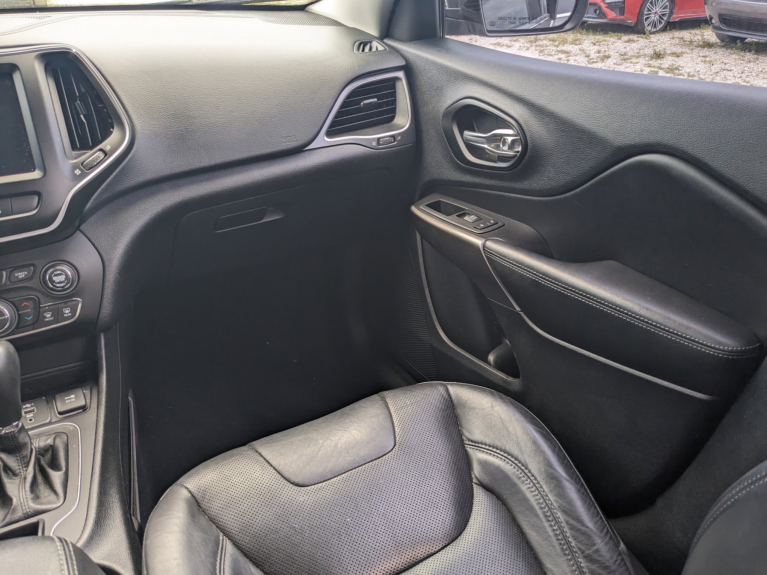 Used 2021 Jeep Cherokee Latitude Lux w/ Comfort/Convenience Group image 15