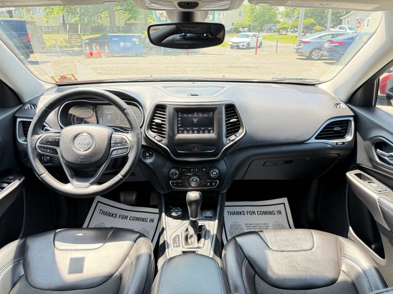 Used 2019 Jeep Cherokee Latitude Plus w/ Comfort/Convenience Group AWD/4WD image 28