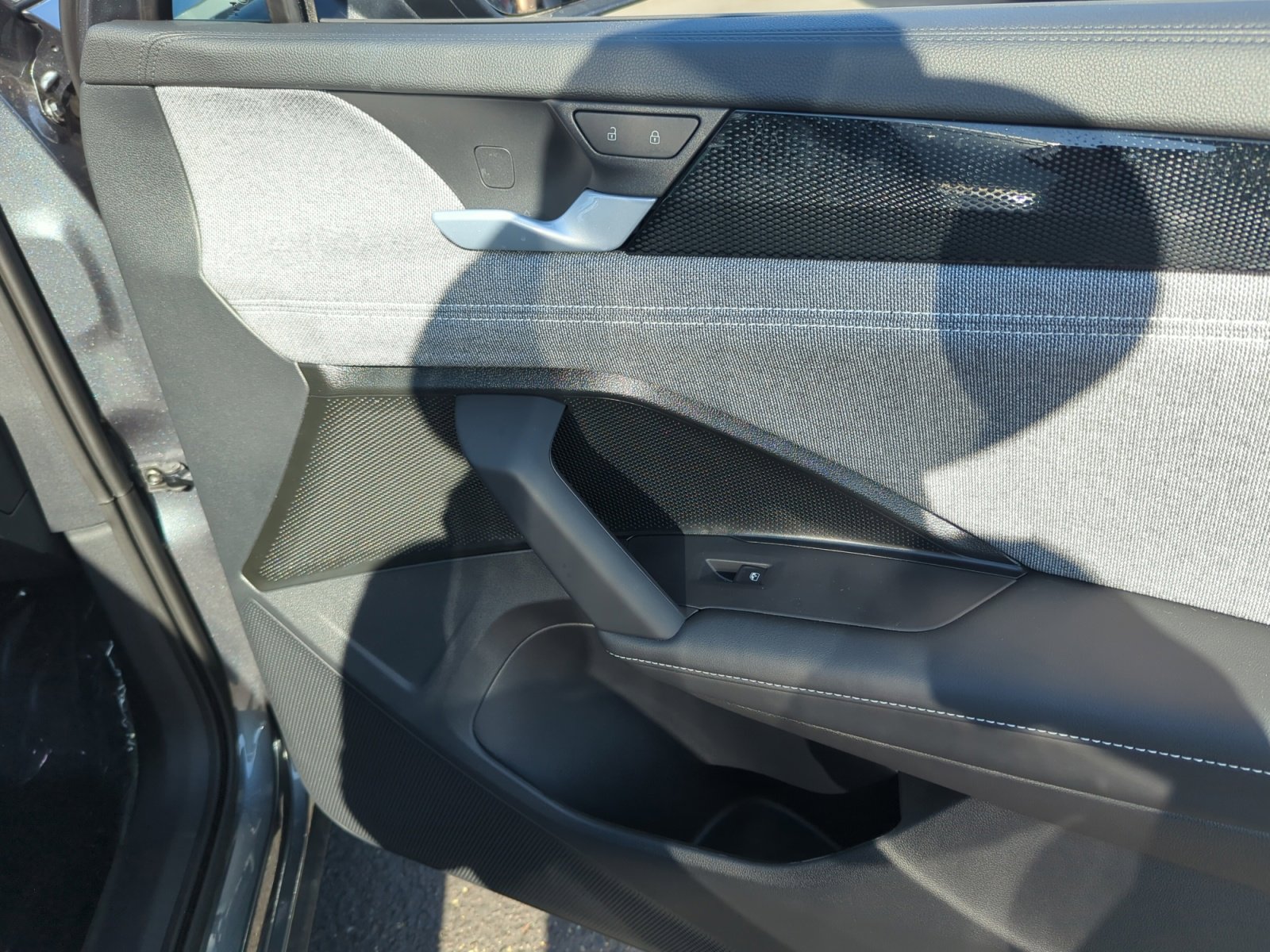 New 2025 Volkswagen Tiguan S image 16