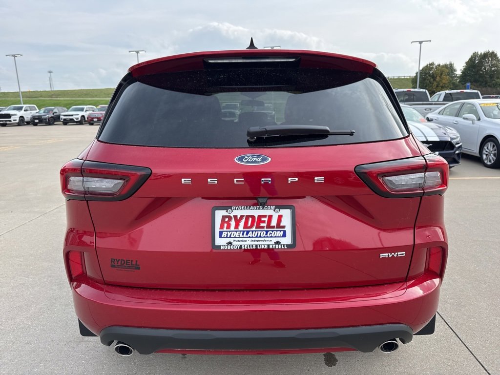 Certified 2024 Ford Escape ST-Line image 9
