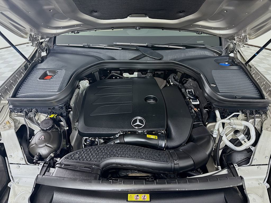 Used 2021 Mercedes-Benz GLC 300 4MATIC image 29