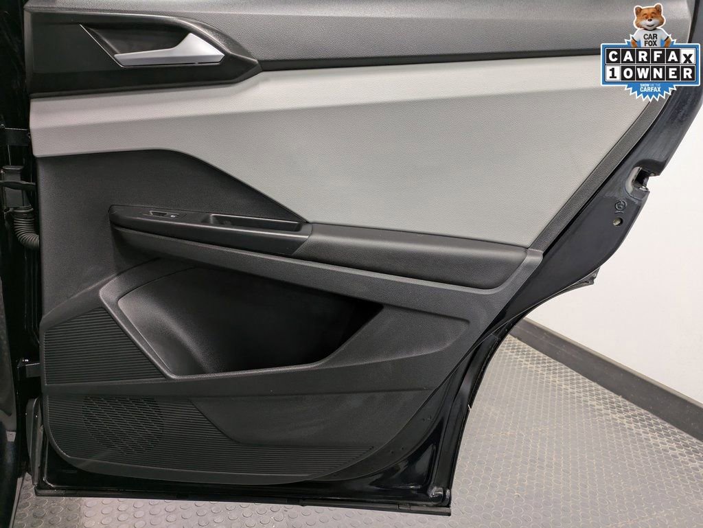 Used 2022 Volkswagen Taos SE image 27