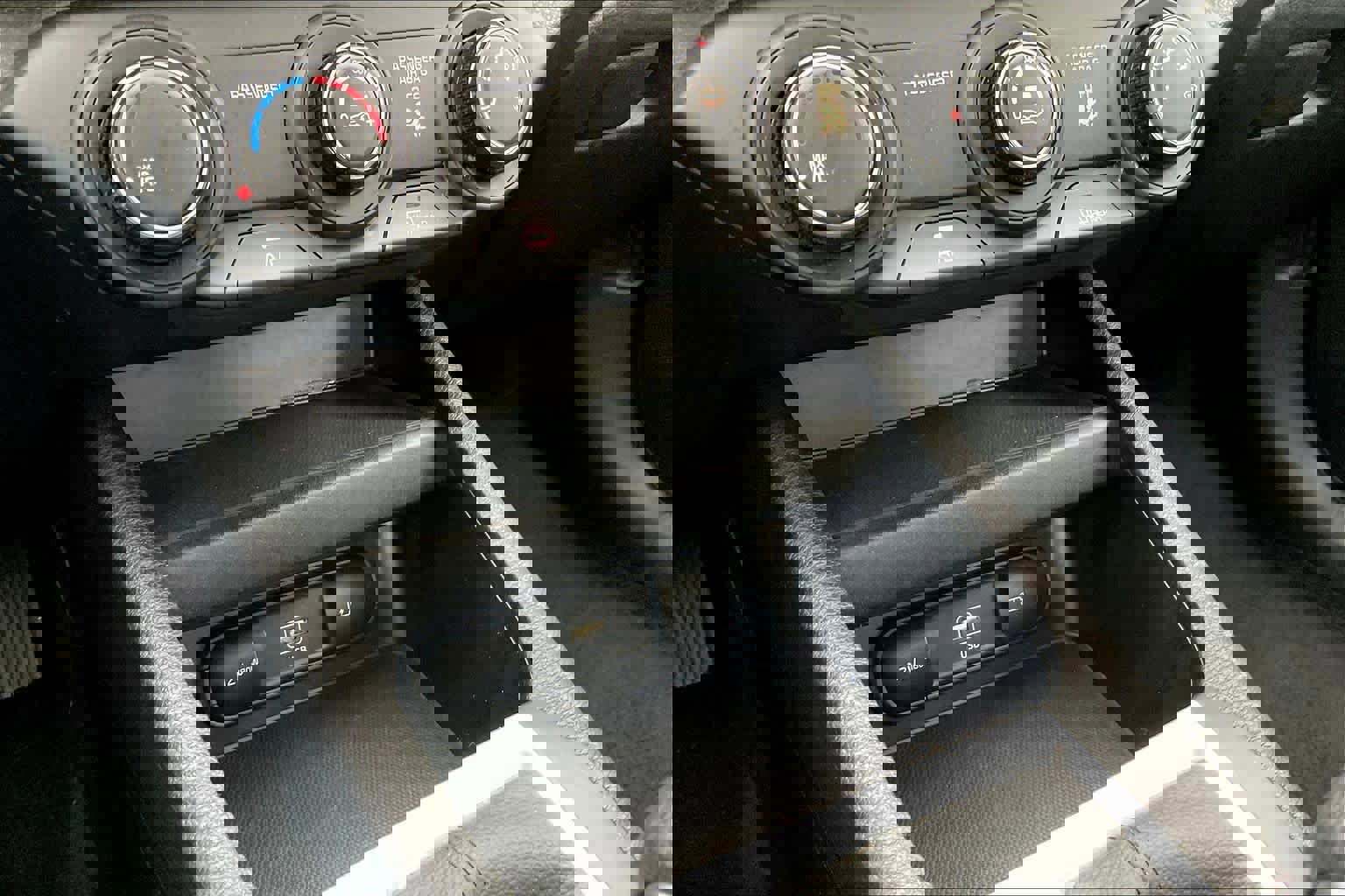 Used 2024 Kia Forte LXS image 31