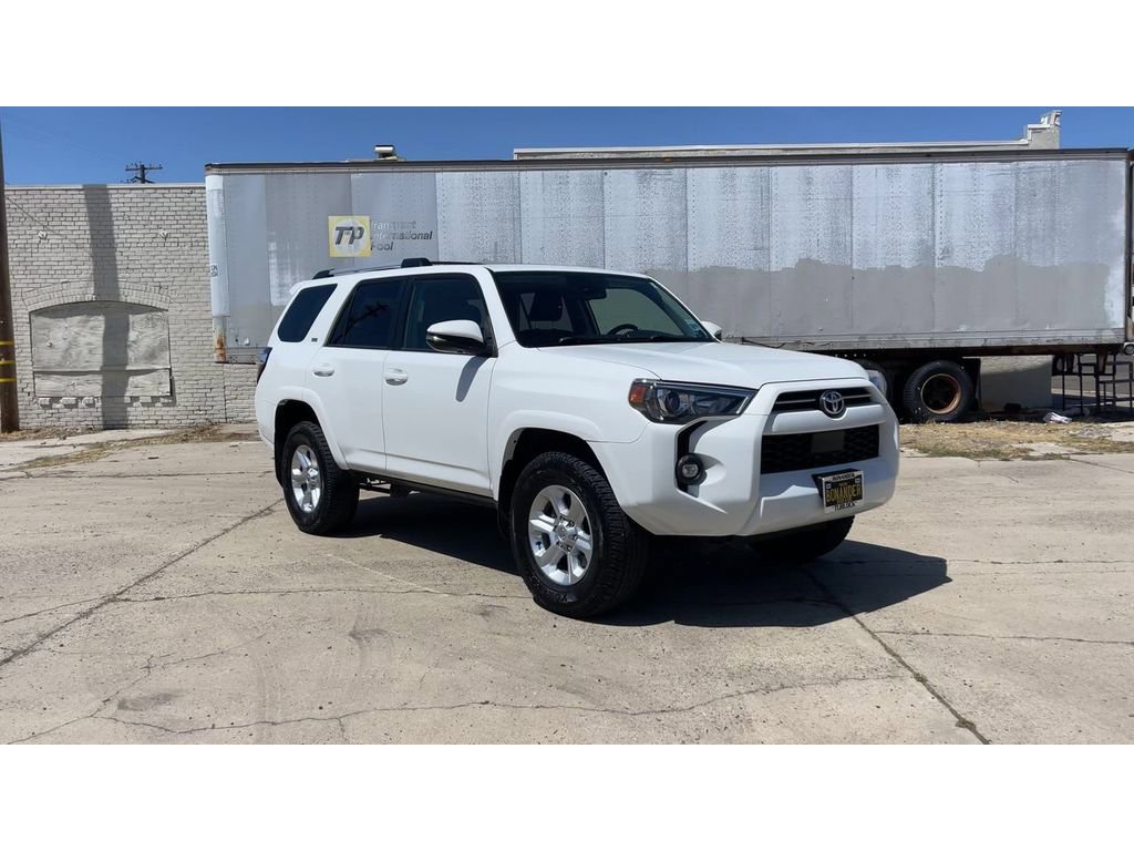 Used 2022 Toyota 4Runner SR5 Premium w/ Moonroof Package AWD/4WD image 5