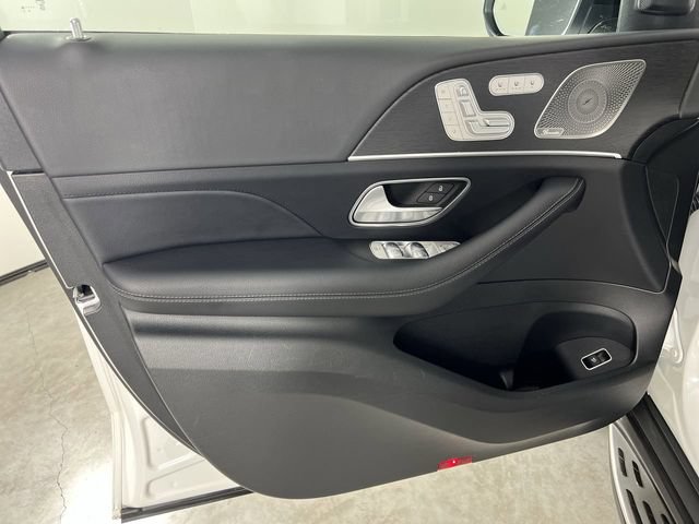 Used 2025 Mercedes-Benz GLS 450 4MATIC image 23