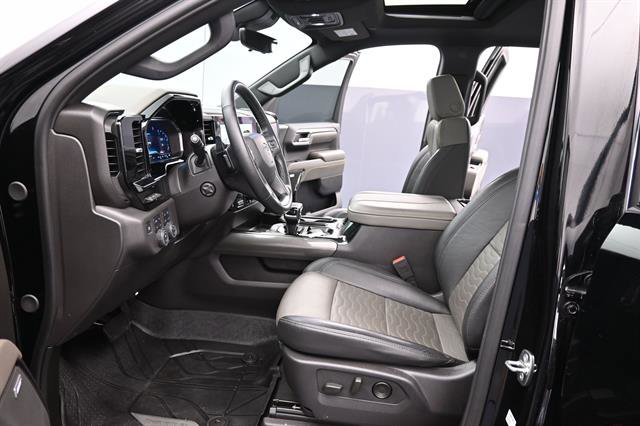 Used 2024 Chevrolet Silverado 1500 ZR2 w/ Technology Package AWD/4WD image 18