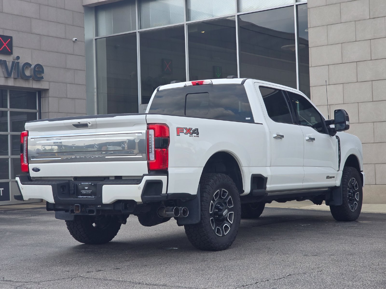 Used 2024 Ford F350 Platinum w/ FX4 Off-Road Package AWD/4WD image 23