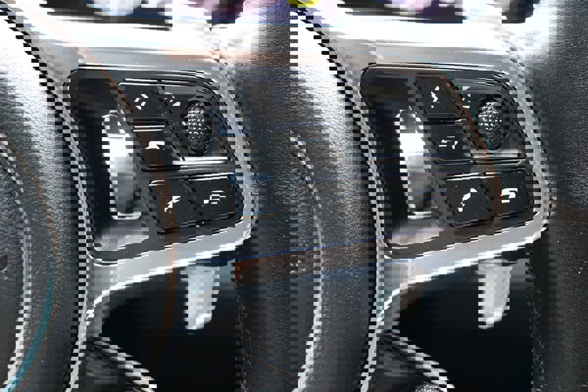 Used 2022 Porsche Cayenne Platinum Edition image 15