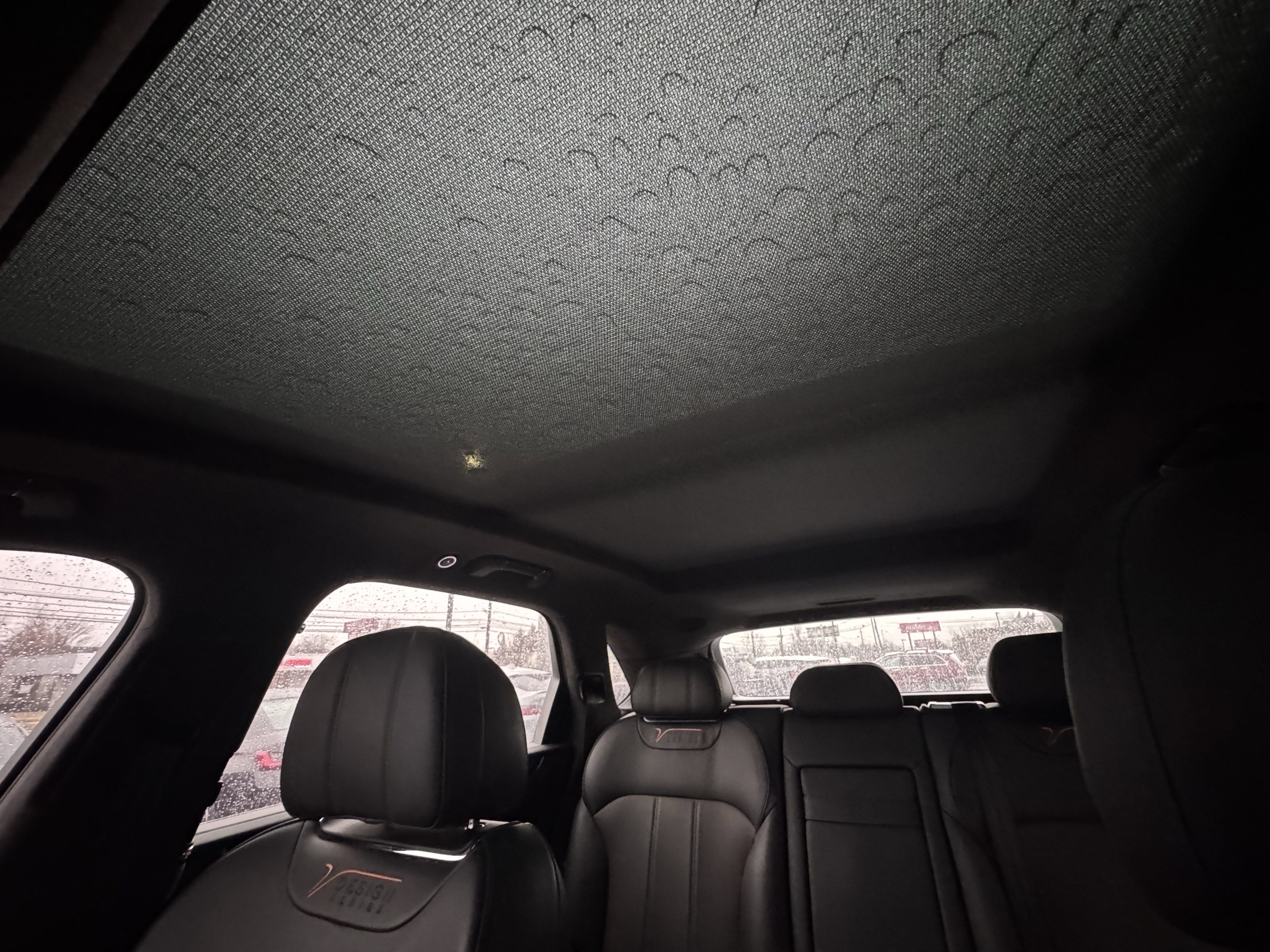 Used 2020 Bentley Bentayga image 14