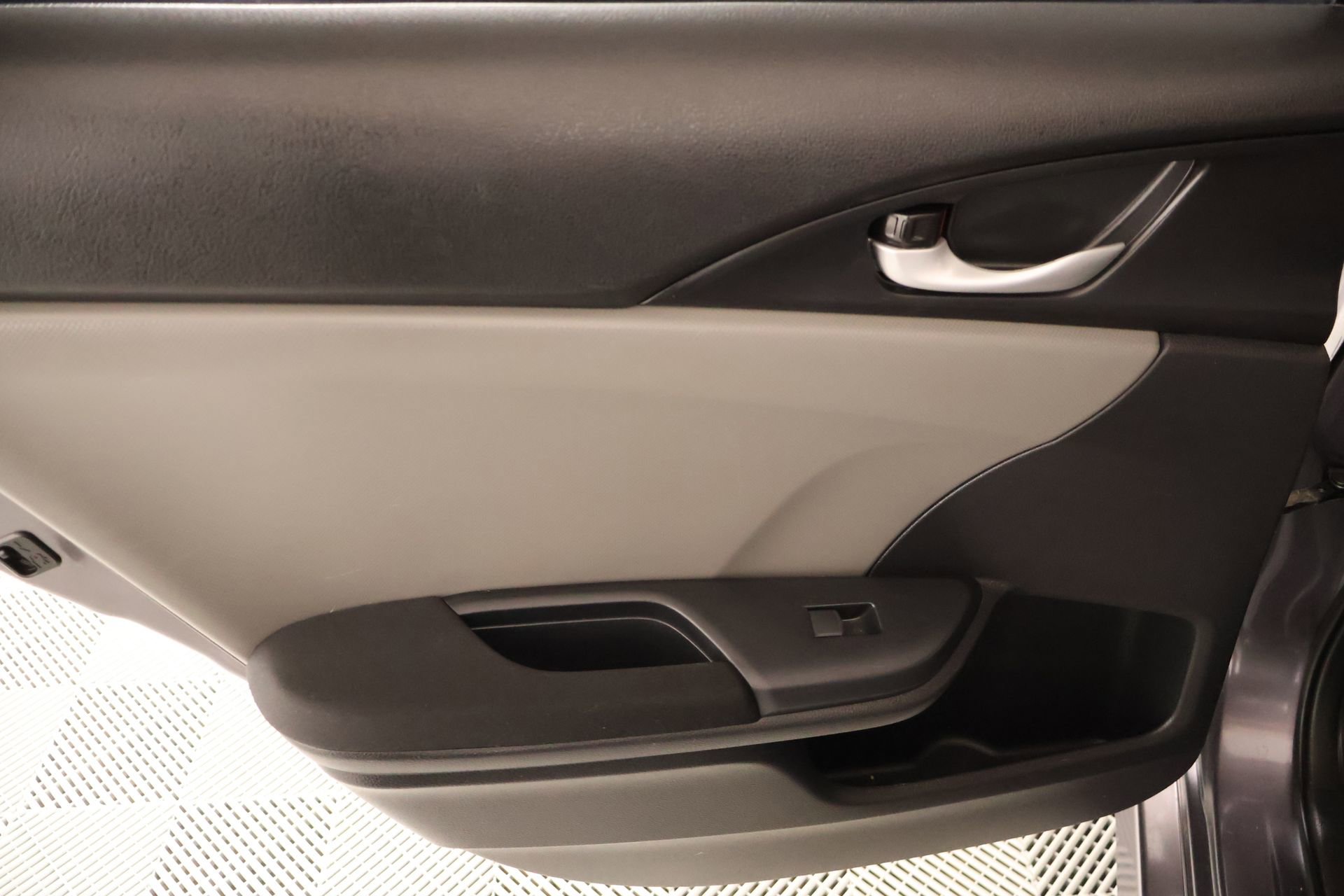 Used 2017 Honda Civic EX image 16