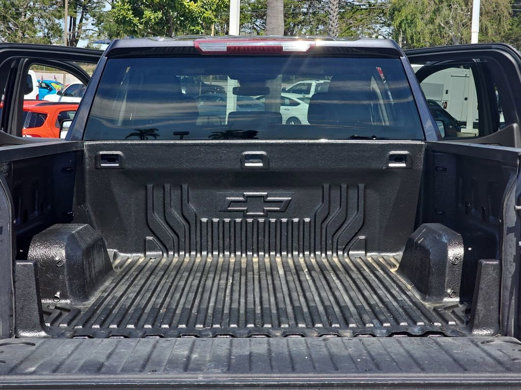 Used 2022 Chevrolet Silverado 1500 LT RWD image 12