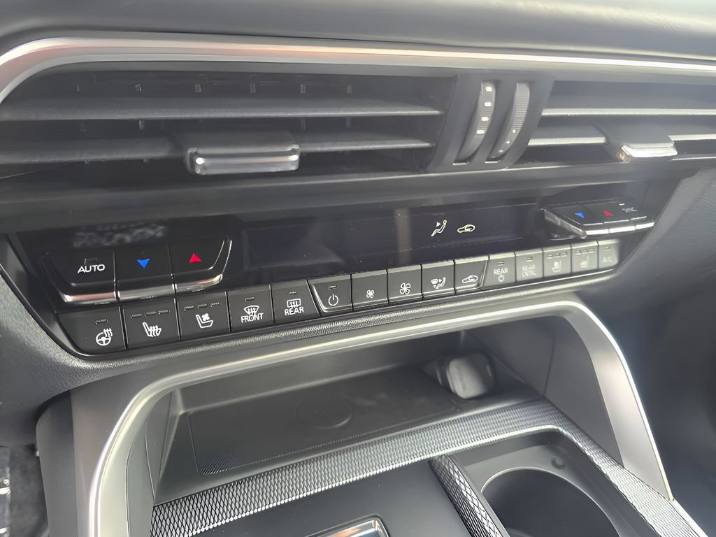 Certified 2025 MAZDA CX-70 Plug-In Hybrid w/ Premium Plus AWD/4WD image 15