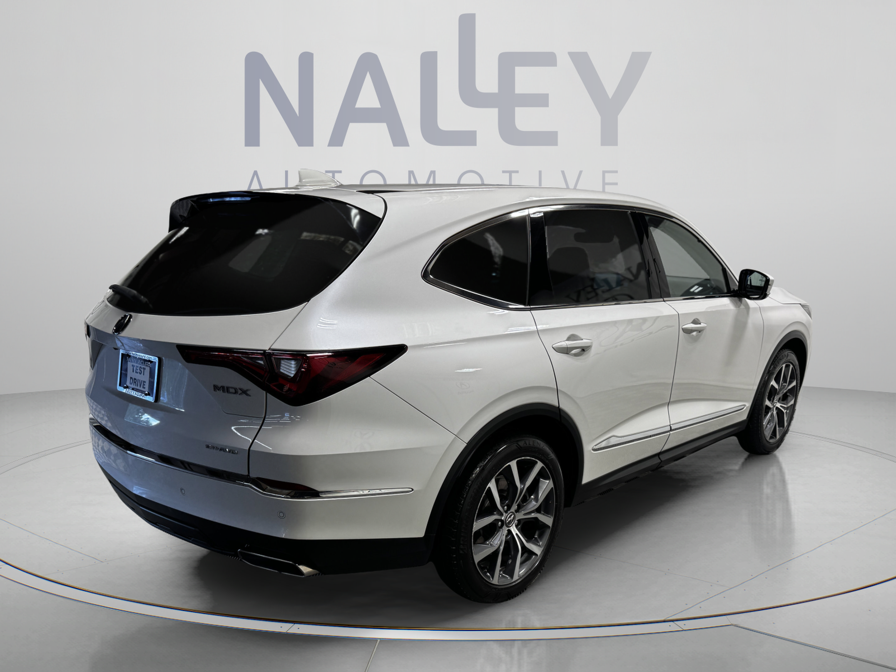 Certified 2023 Acura MDX w/ Technology Package AWD/4WD image 5