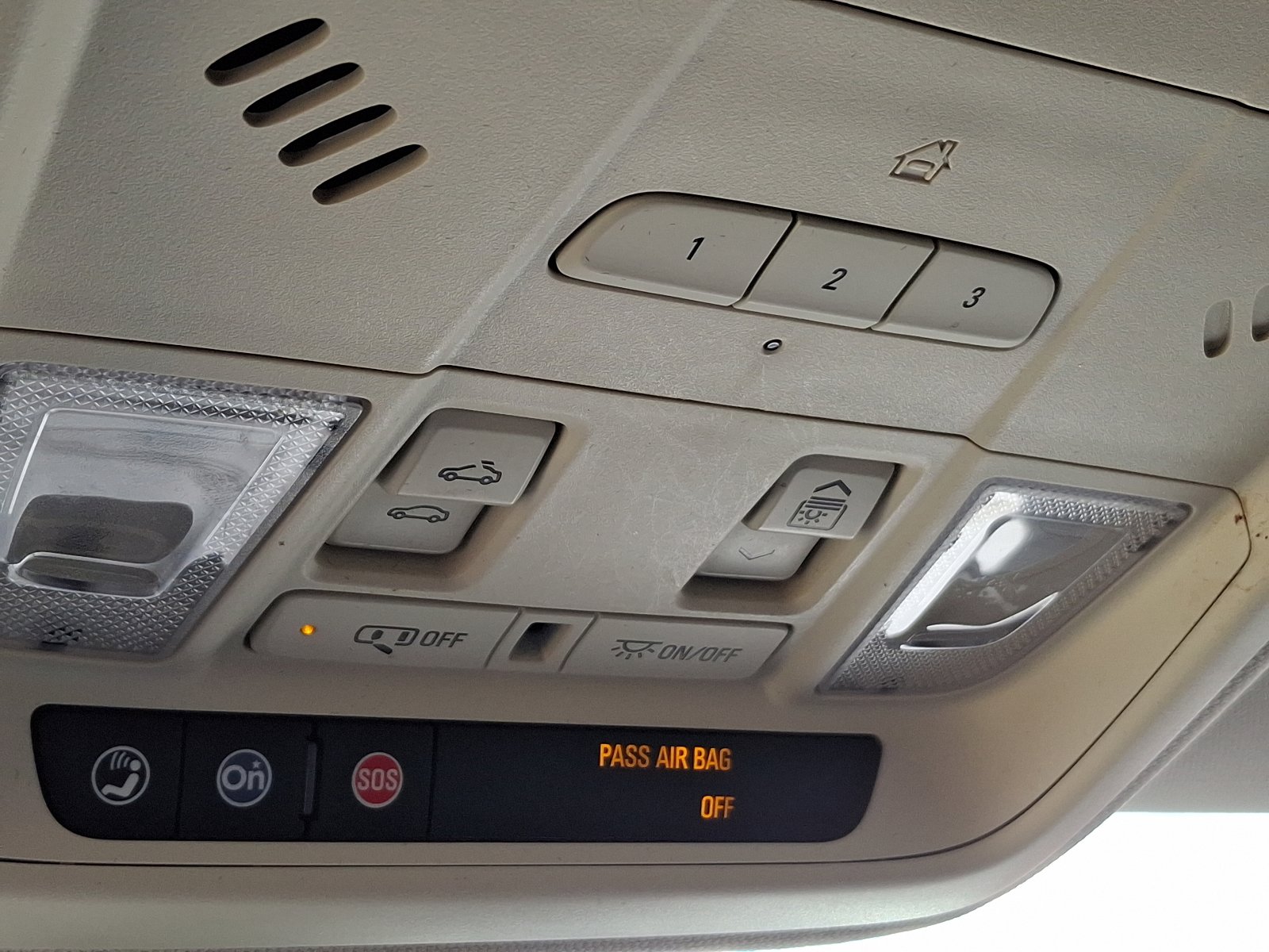 Used 2018 Cadillac XT5 Luxury w/ LPO, Wheel Lock Package image 27