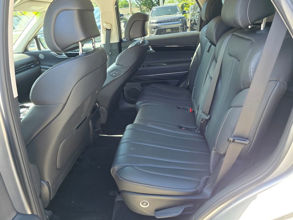 Used 2025 Genesis GV80 2.5T Standard image 31