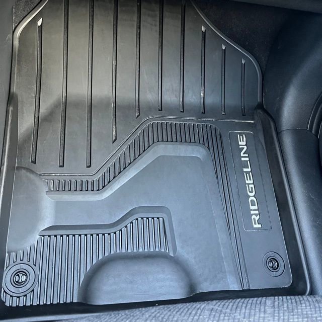 Certified 2025 Honda Ridgeline Sport image 15