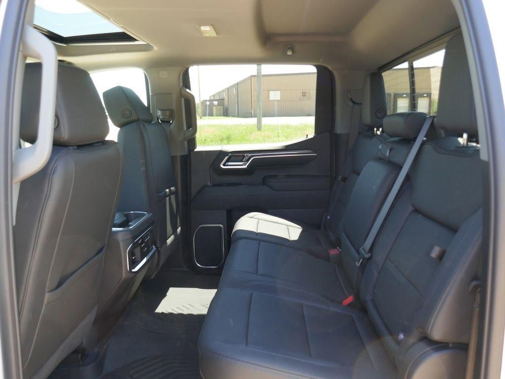 New 2026 Chevrolet Silverado 1500 LTZ w/ LTZ Premium Package AWD/4WD image 16