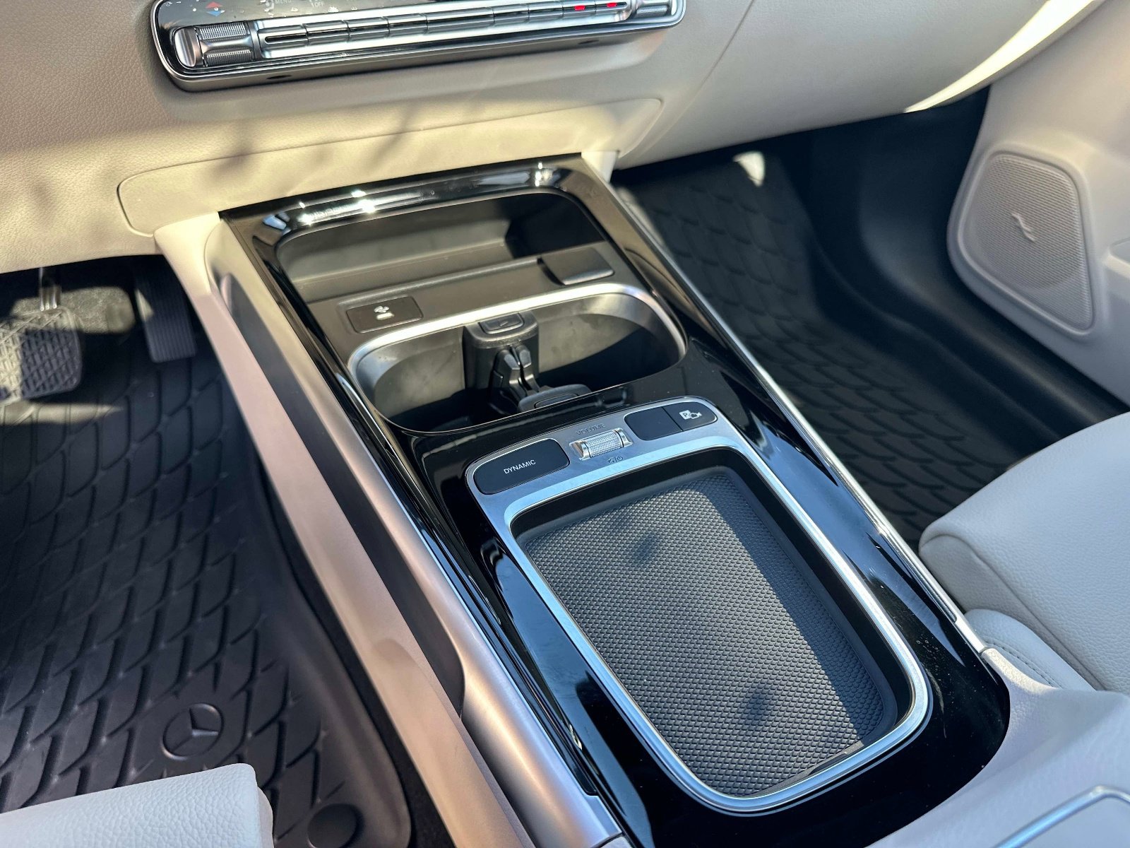 Used 2025 Mercedes-Benz GLB 250 image 22