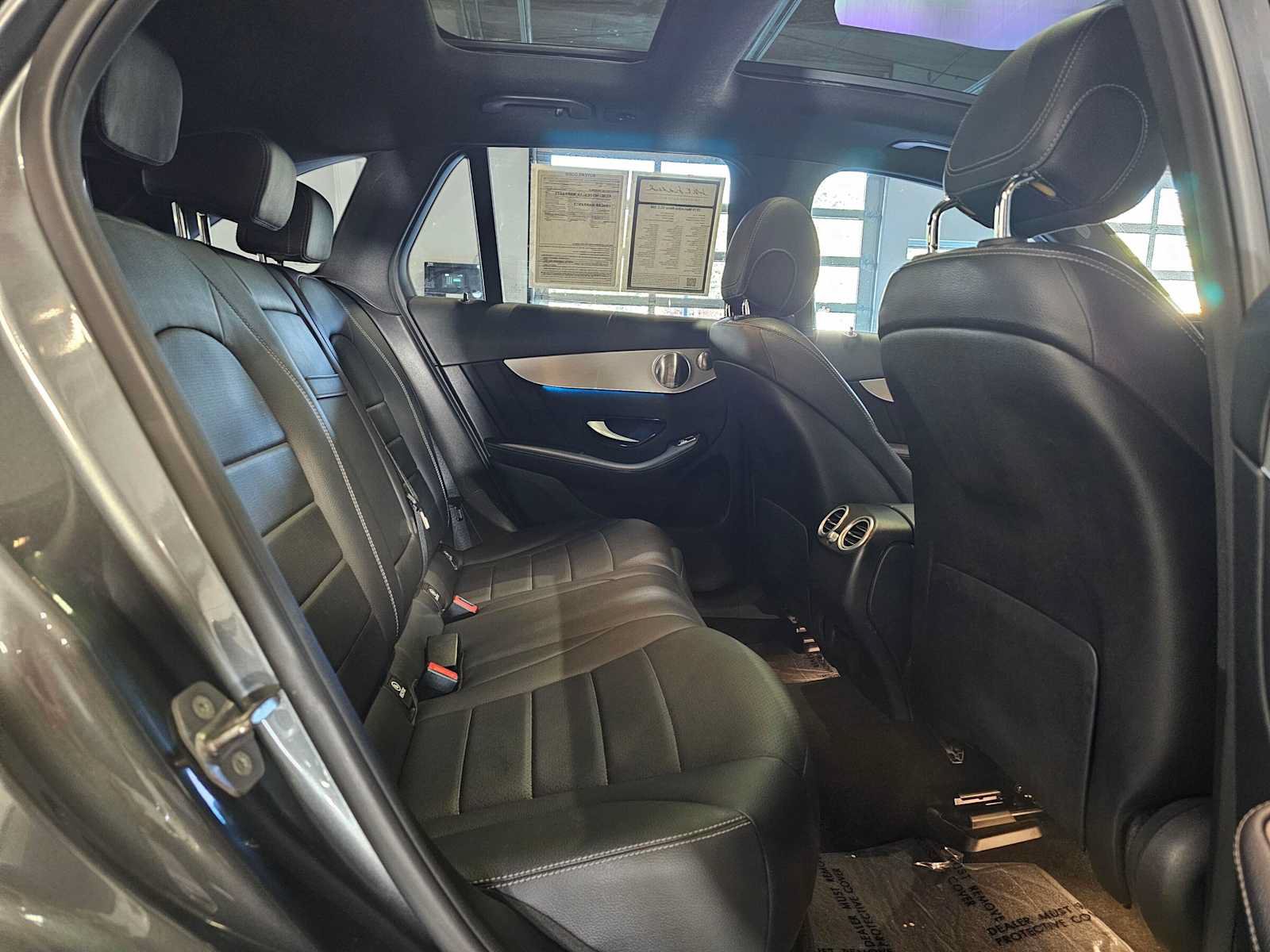 Used 2019 Mercedes-Benz GLC 300 4MATIC image 12