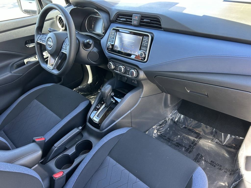 Used 2025 Nissan Versa SV w/ Trunk Package image 8
