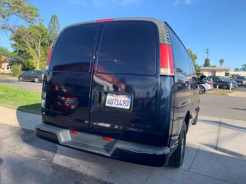 Used 2000 Chevrolet Express 1500 image 5