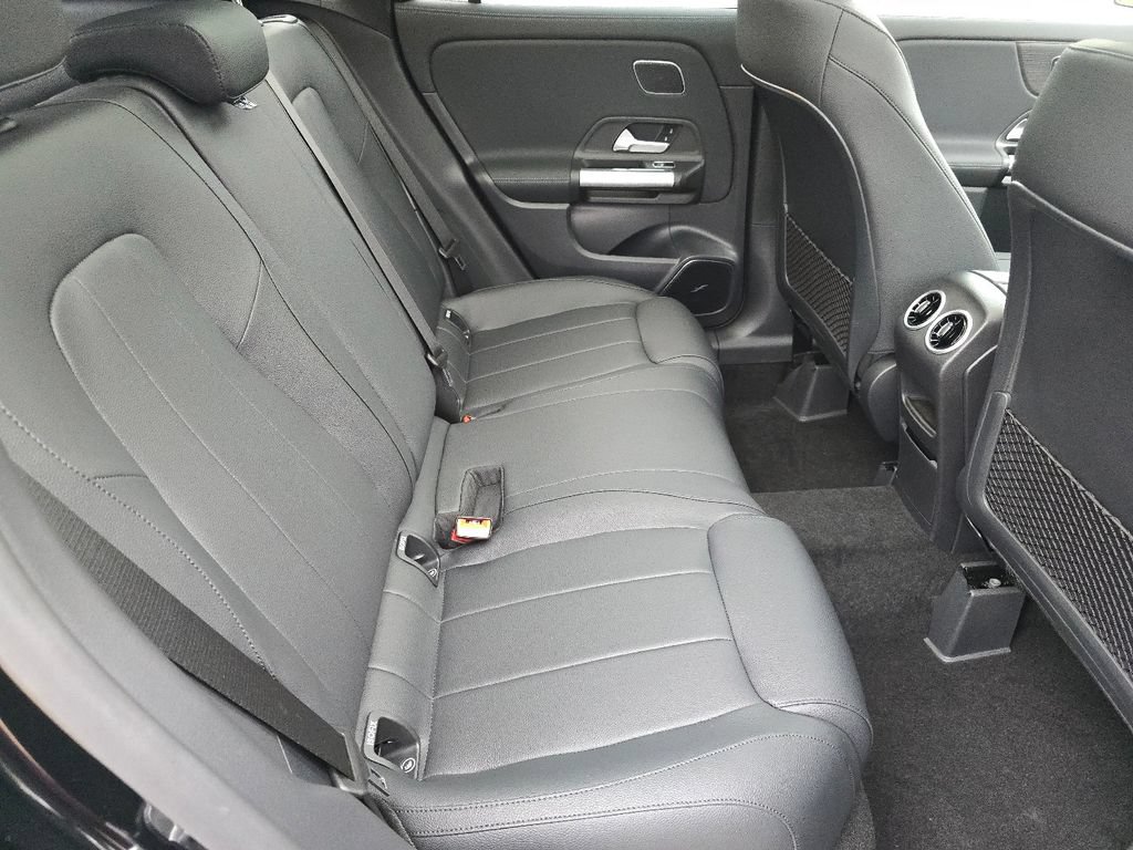 New 2026 Mercedes-Benz GLA 250 4MATIC image 19