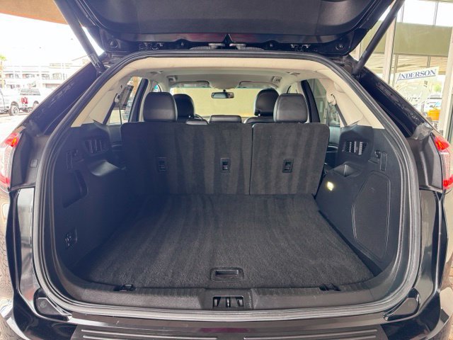 Used 2016 Ford Edge Titanium FWD image 24