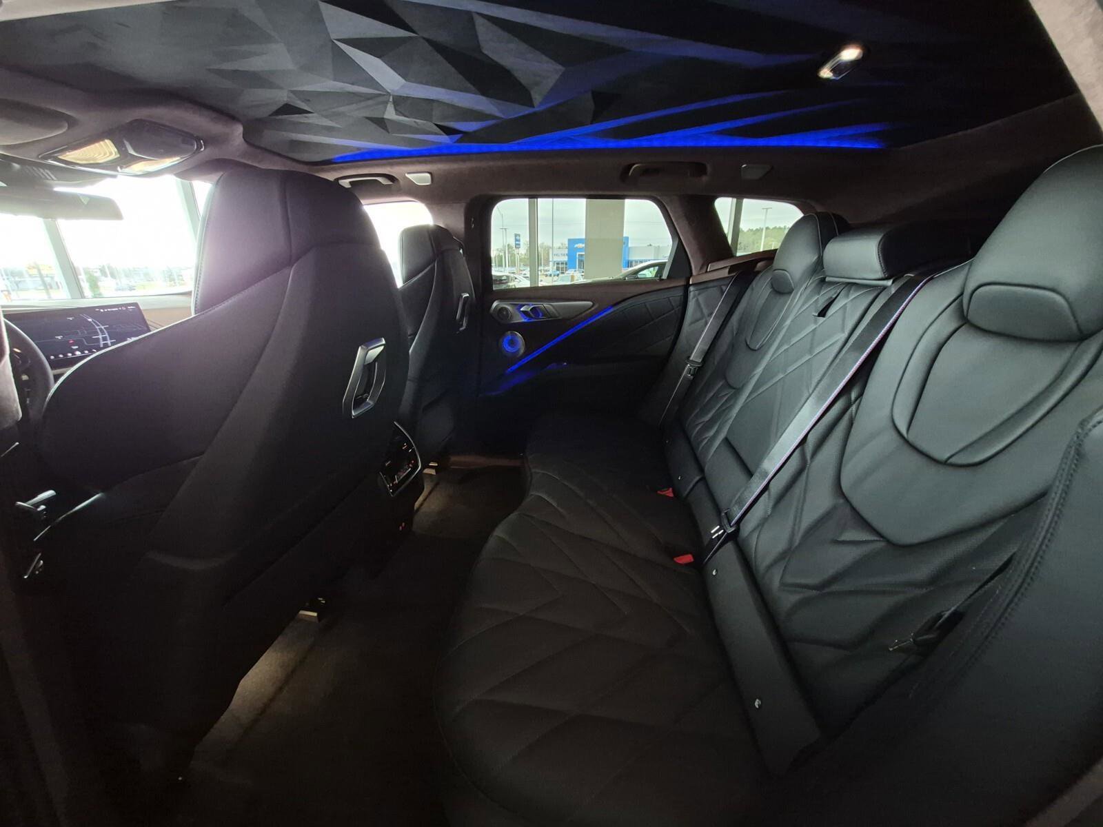 New 2026 BMW XM Label Red image 30