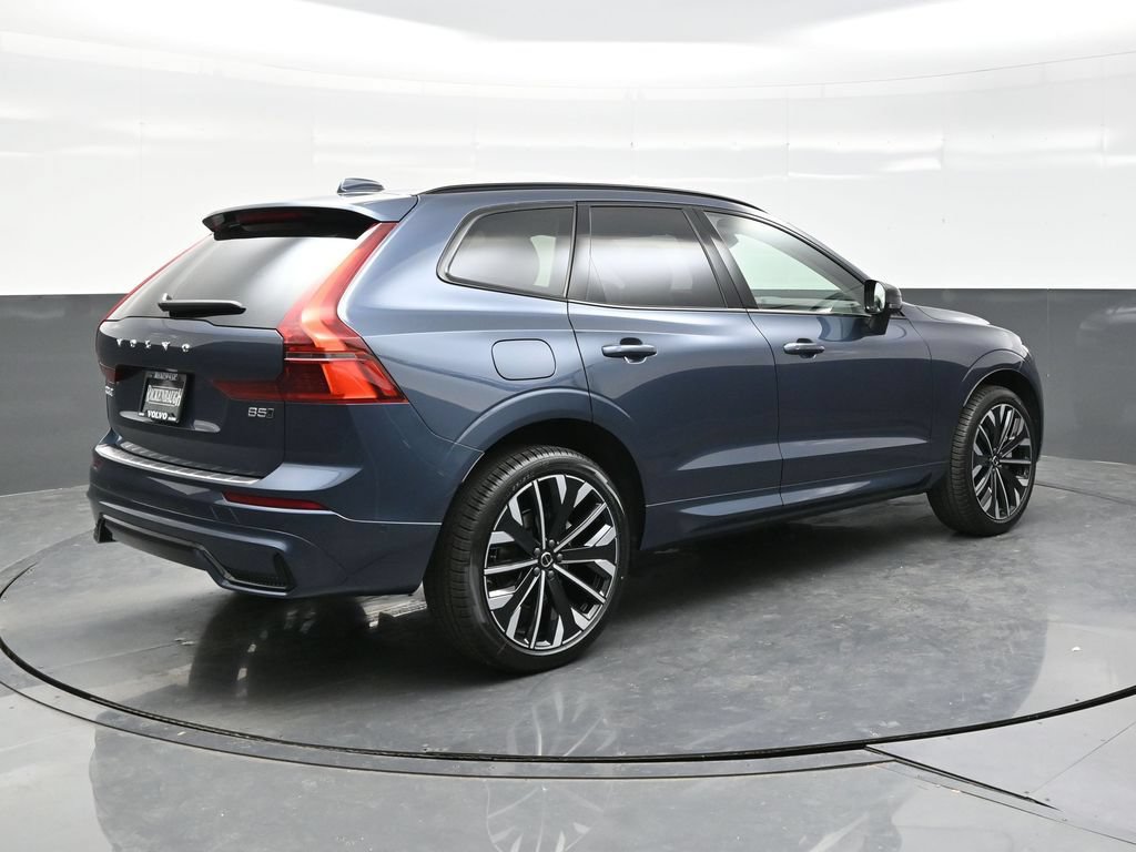 New 2026 Volvo XC60 B5 Ultra w/ Climate Package AWD/4WD image 7